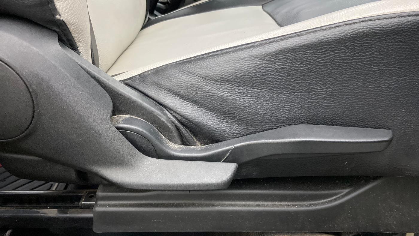 2021 Maruti Celerio ZXI PLUS, Petrol, Manual, 76,805 km, Driver Side Adjustment Panel