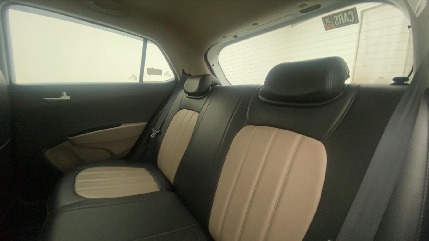 2018 Hyundai Grand i10 ASTA 1.2 KAPPA VTVT, Petrol, Manual, 16,711 km, Right Side Rear Door Cabin