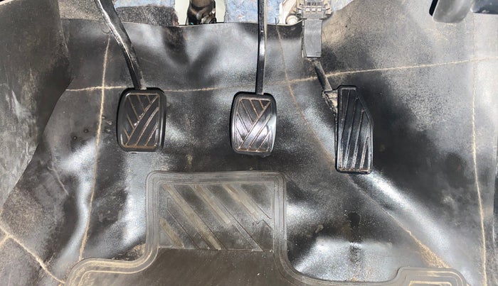 2021 Maruti Swift VXI, Petrol, Manual, 35,798 km, Pedals