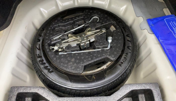 2016 Maruti Ciaz VXI, Petrol, Manual, 31,229 km, Spare Tyre