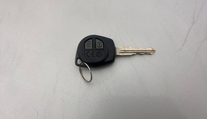 2016 Maruti Ciaz VXI, Petrol, Manual, 31,229 km, Key Close Up