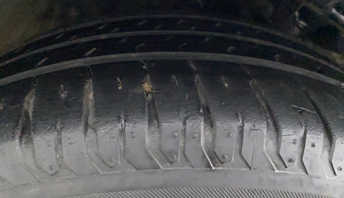 2019 Hyundai Verna 1.6 SX VTVT (O), Petrol, Manual, 36,477 km, Right Rear Tyre Tread