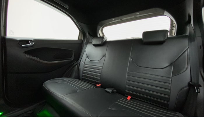 2019 Ford FREESTYLE TITANIUM 1.5 DIESEL, Diesel, Manual, 22,793 km, Right Side Rear Door Cabin