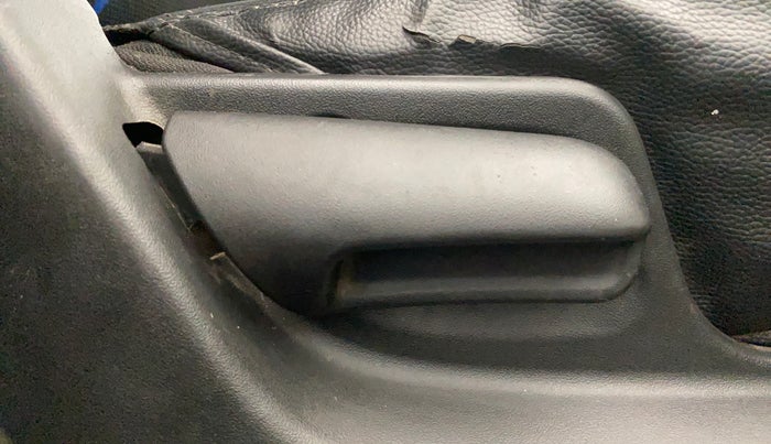 2013 Maruti Swift VXI, Petrol, Manual, 1,01,473 km, Driver Side Adjustment Panel