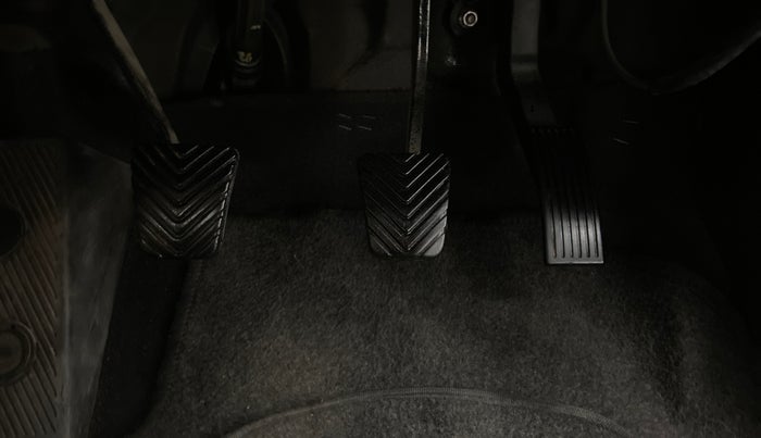 2014 Hyundai Verna FLUIDIC 1.4 CRDI CX, Diesel, Manual, 75,901 km, Pedals