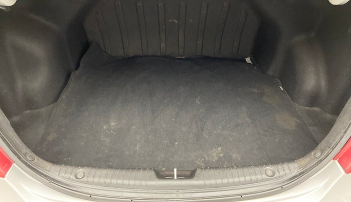 2014 Hyundai Verna FLUIDIC 1.4 CRDI CX, Diesel, Manual, 75,901 km, Boot Inside