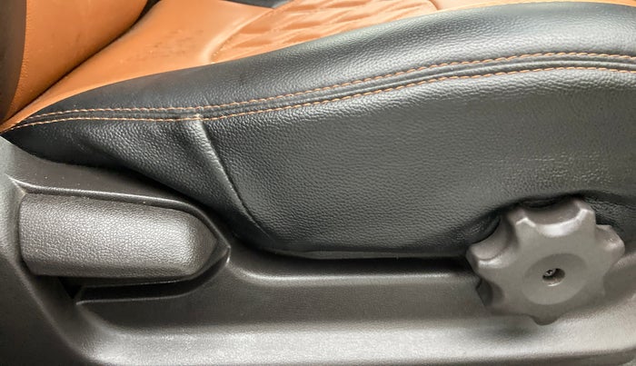 2014 Hyundai Verna FLUIDIC 1.4 CRDI CX, Diesel, Manual, 75,901 km, Driver Side Adjustment Panel