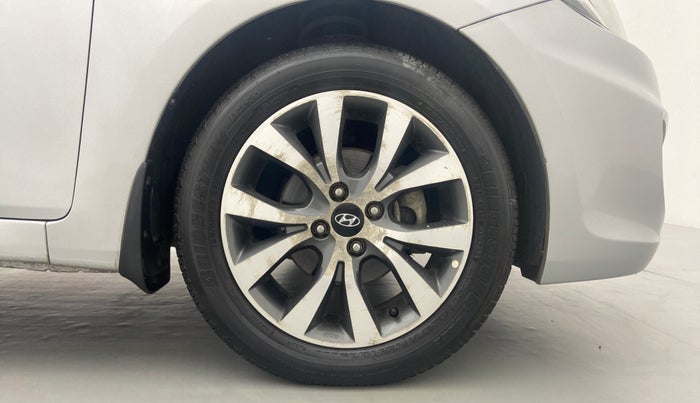 2014 Hyundai Verna FLUIDIC 1.4 CRDI CX, Diesel, Manual, 75,901 km, Right Front Wheel