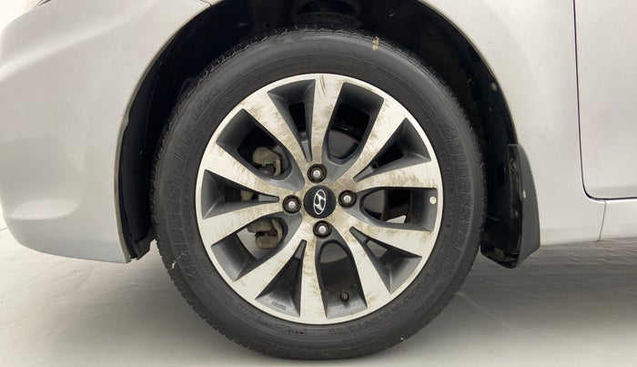 2014 Hyundai Verna FLUIDIC 1.4 CRDI CX, Diesel, Manual, 75,901 km, Left Front Wheel