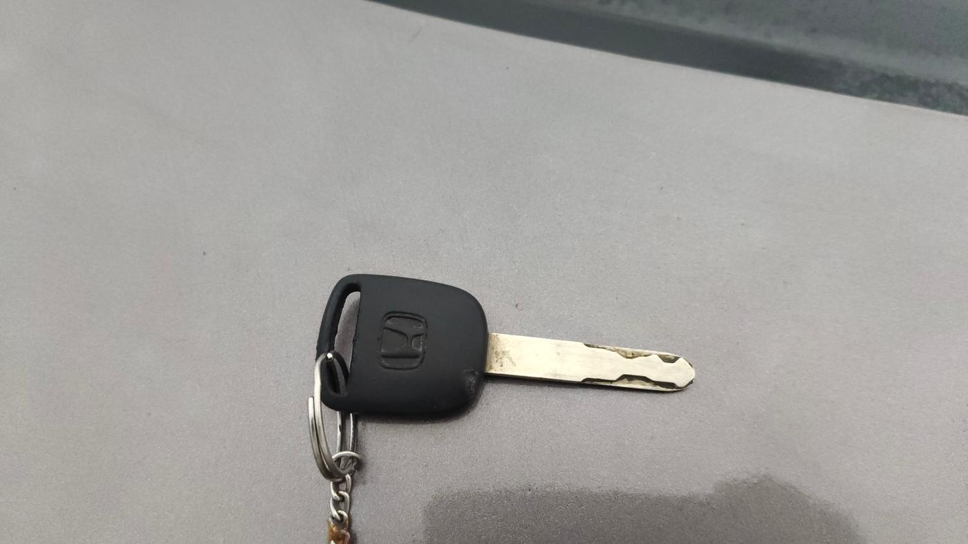 2013 Honda Brio S MT, Petrol, Manual, 72,685 km, Key Close Up