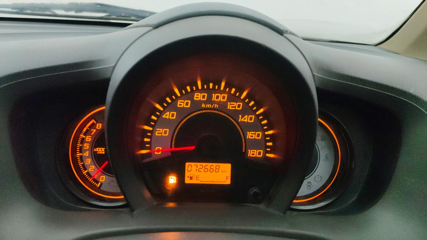 2013 Honda Brio S MT, Petrol, Manual, 72,685 km, Odometer Image
