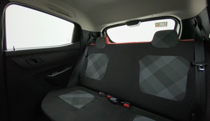 2022 Renault Kwid RXT 1.0, Petrol, Manual, 4,316 km, Right Side Rear Door Cabin