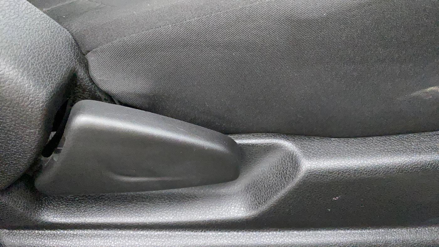 2022 Renault Kwid RXT 1.0, Petrol, Manual, 4,316 km, Driver Side Adjustment Panel