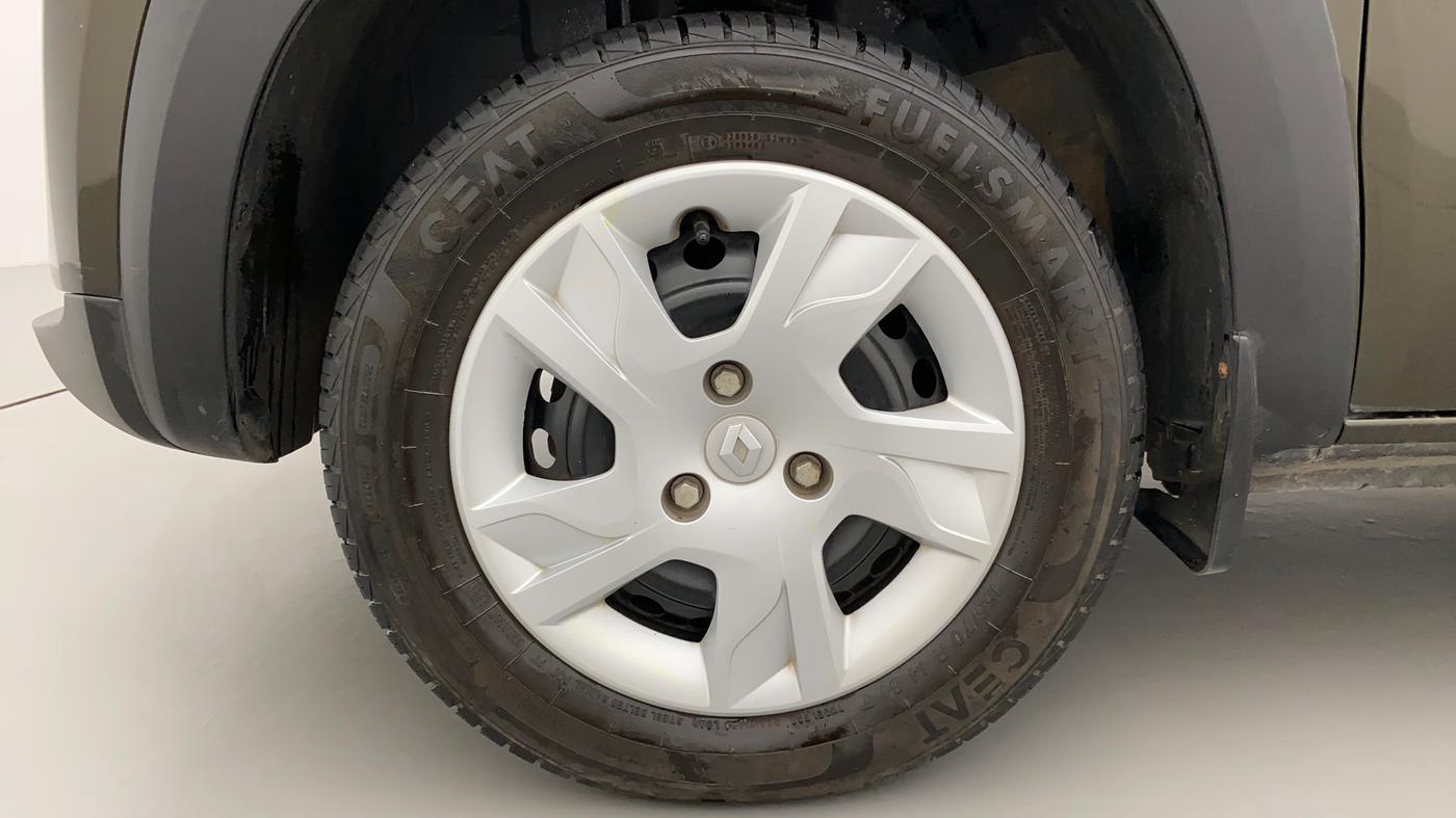 2022 Renault Kwid RXT 1.0, Petrol, Manual, 4,316 km, Left Front Wheel