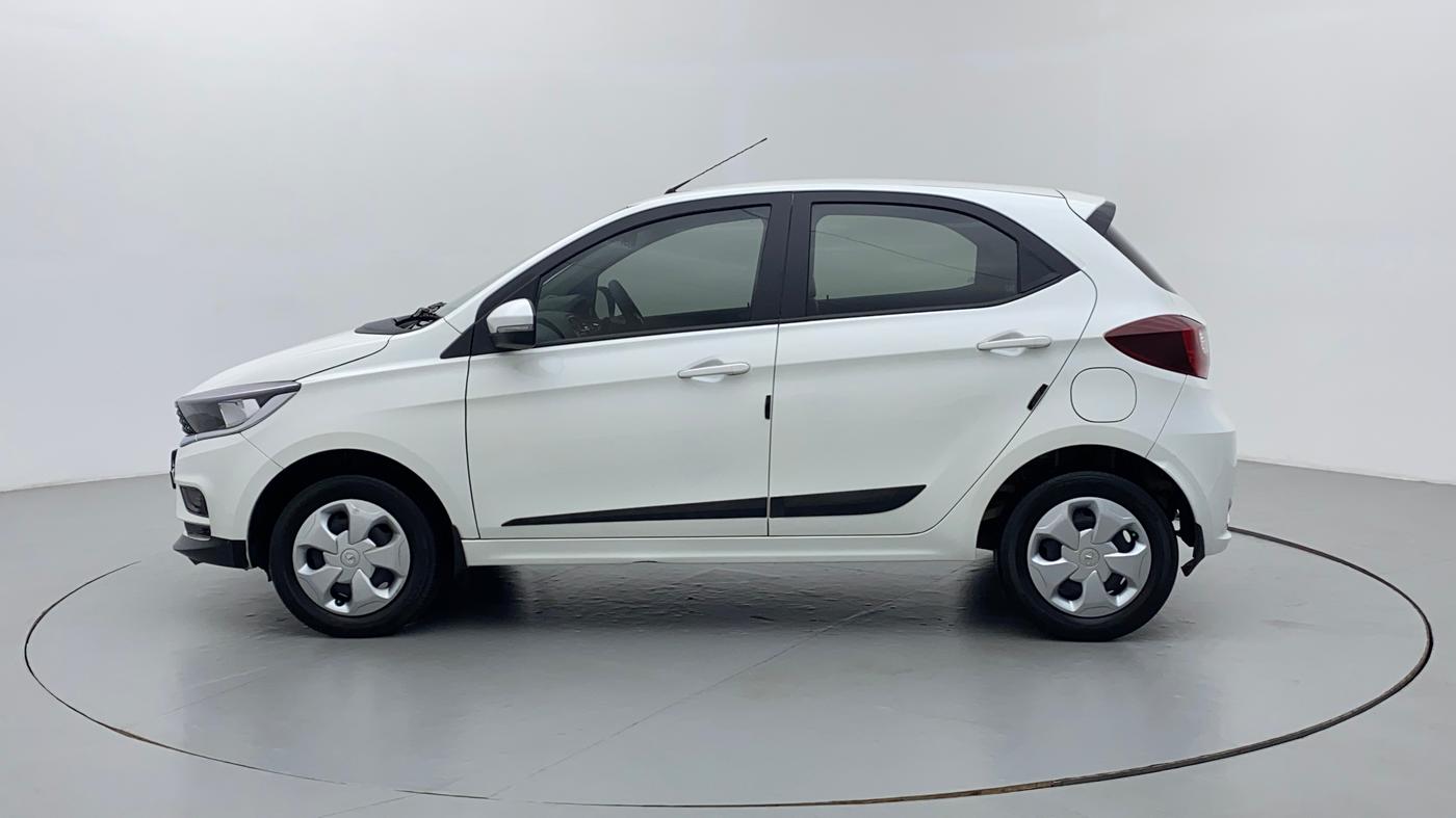 2020 Tata Tiago XT 1.2 REVOTRON, Petrol, Manual, 16,046 km, Left Side