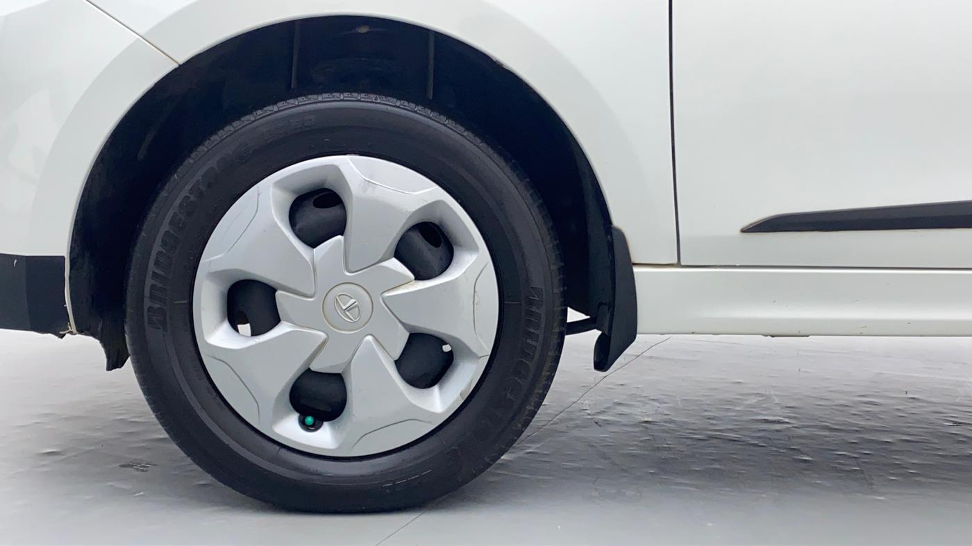2020 Tata Tiago XT 1.2 REVOTRON, Petrol, Manual, 16,046 km, Left Front Wheel