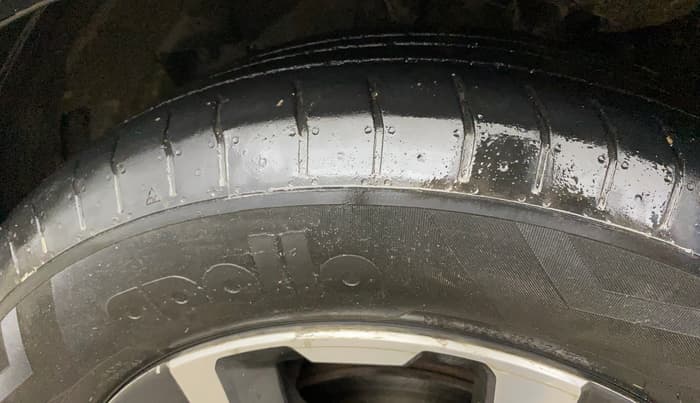 2018 Honda WR-V 1.2L I-VTEC VX MT, CNG, Manual, 1,03,667 km, Left Front Tyre Tread