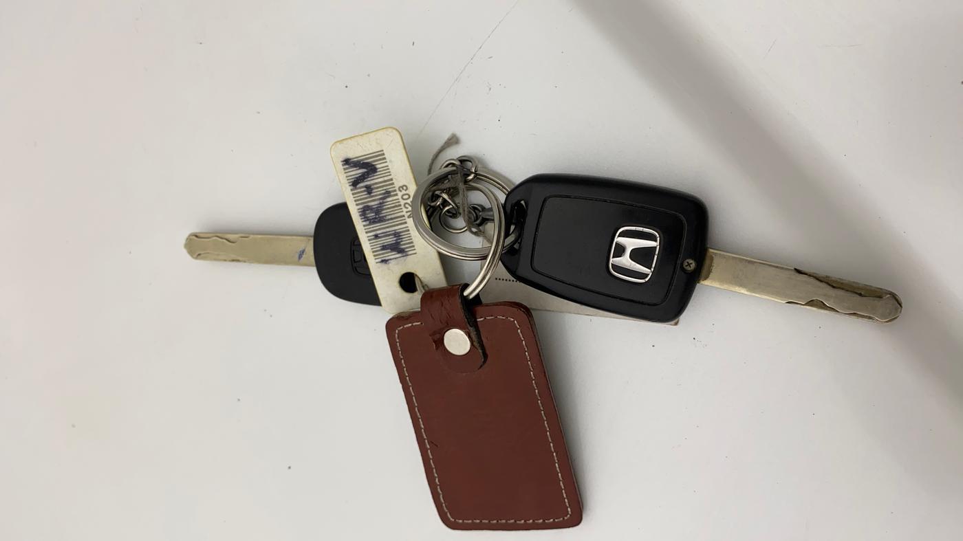 2018 Honda WR-V 1.2L I-VTEC VX MT, CNG, Manual, 1,03,667 km, Key Close Up