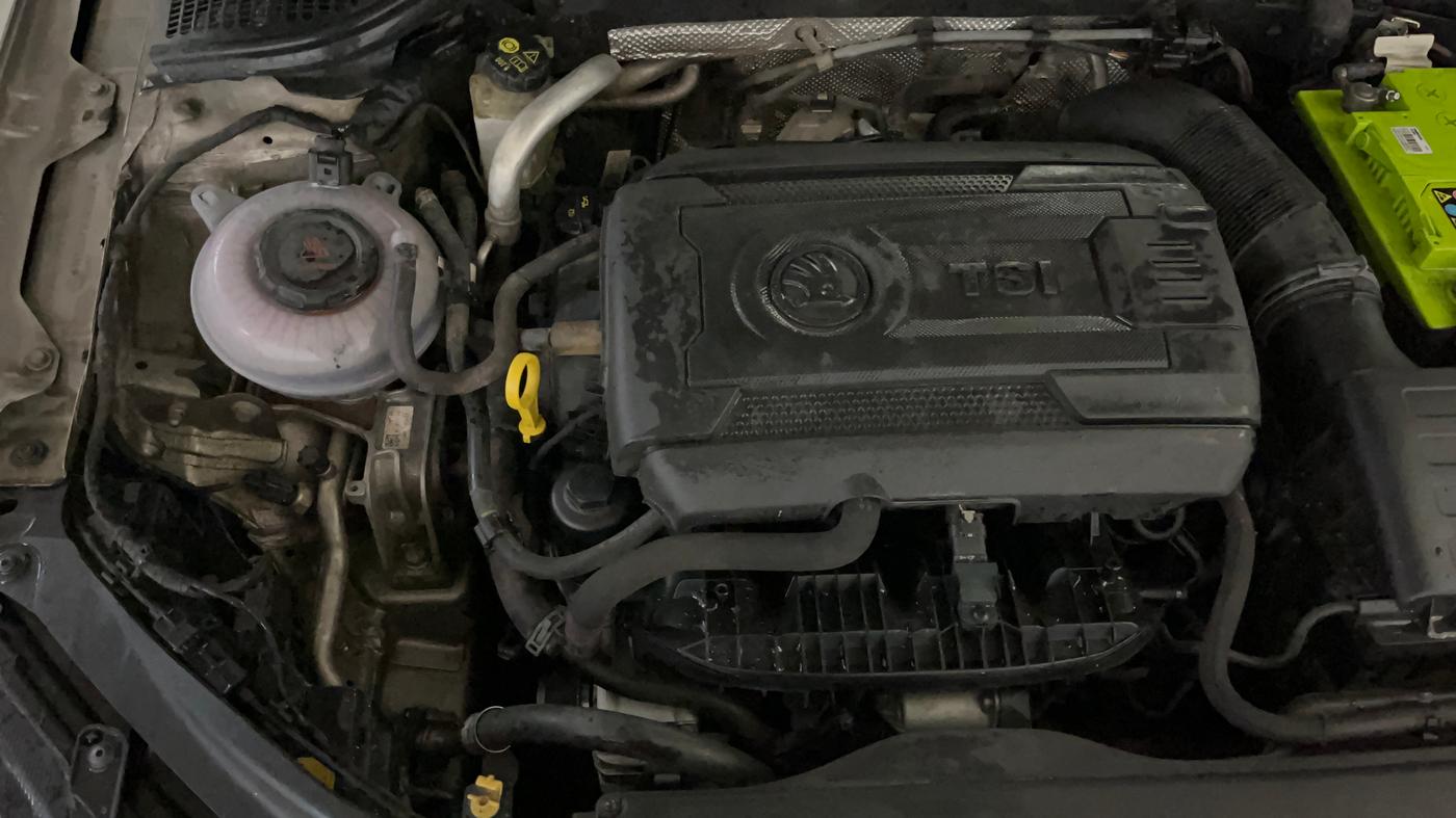 2019 Skoda Octavia L&K 1.8 TSI AT, Petrol, Automatic, 86,649 km, Engine View - Right