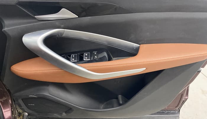 2021 MG HECTOR PLUS SHARP 1.5 PETROL TURBO DCT 6-STR, Petrol, Automatic, 65,452 km, Driver Side Door Panels Control