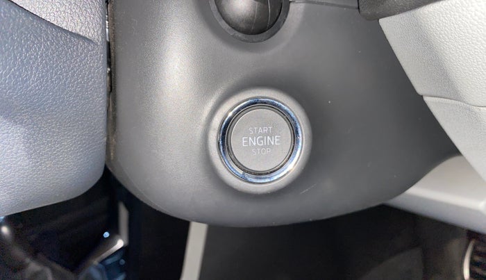 2022 Skoda KUSHAQ STYLE 1.5L TSI MT, Petrol, Manual, 25,896 km, Keyless Start/ Stop Button