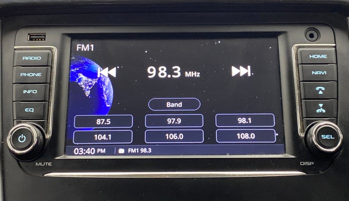 2018 Mahindra KUV 100 NXT K8 6 STR, Petrol, Manual, 13,555 km, Infotainment System