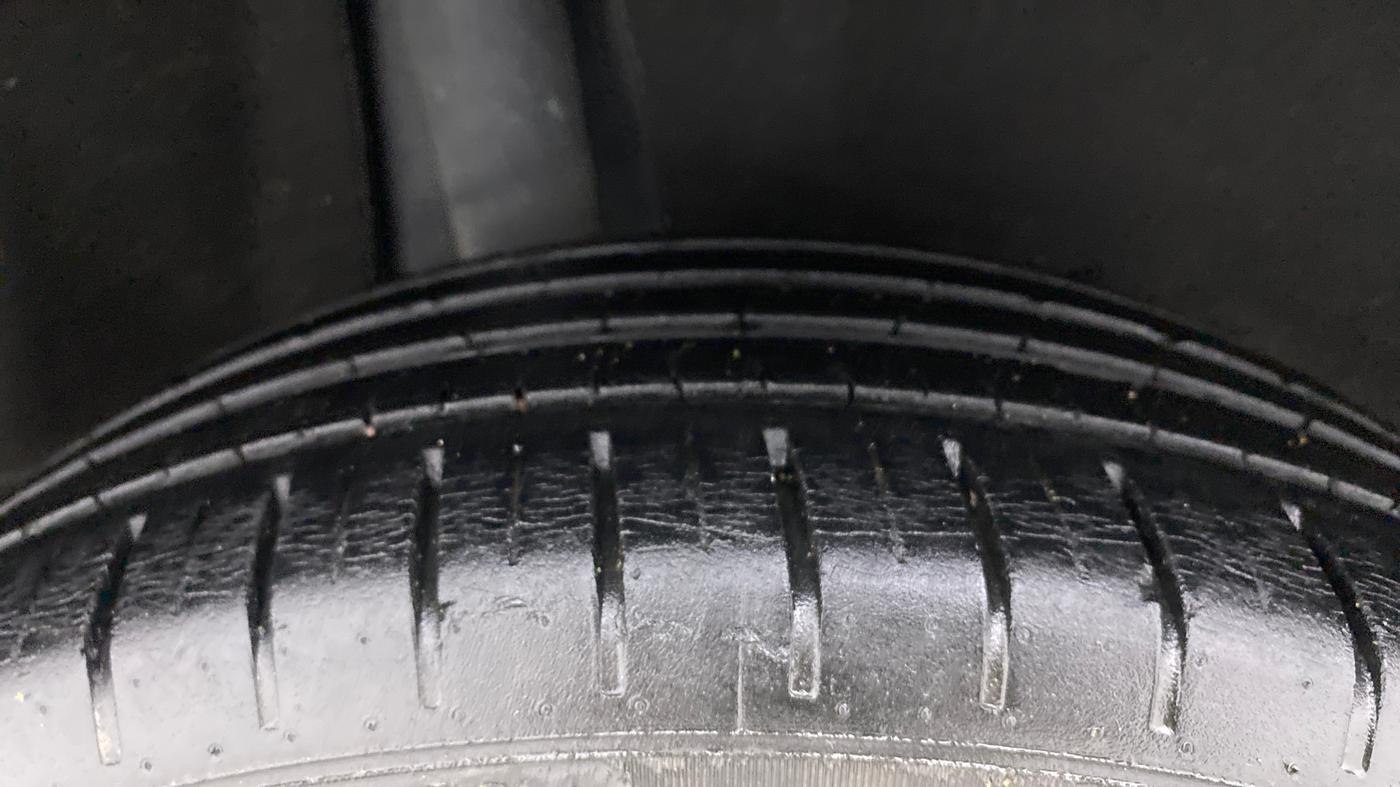 2019 Maruti Baleno ALPHA CVT PETROL 1.2, Petrol, Automatic, 37,855 km, Right Rear Tyre Tread