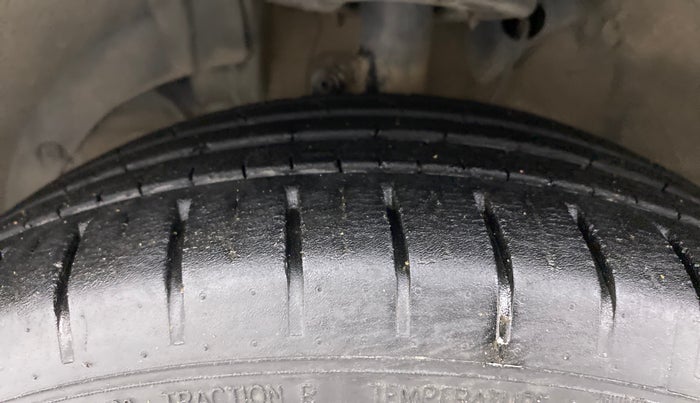 2019 Maruti Baleno ALPHA CVT PETROL 1.2, Petrol, Automatic, 37,855 km, Left Front Tyre Tread