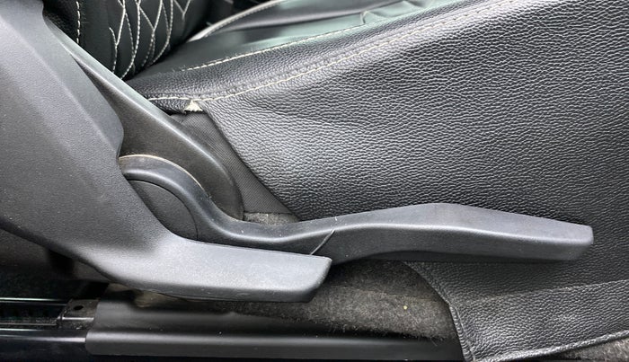 2019 Maruti Baleno ALPHA CVT PETROL 1.2, Petrol, Automatic, 37,855 km, Driver Side Adjustment Panel