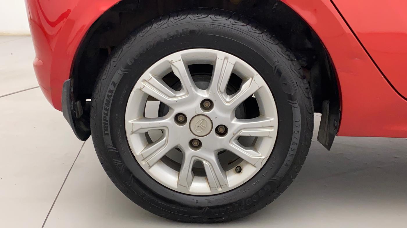 2017 Tata Tiago XZA PETROL, Petrol, Automatic, 44,907 km, Right Rear Wheel