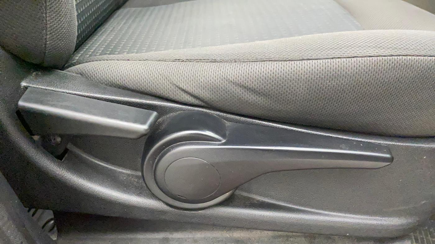 2017 Tata Tiago XZA PETROL, Petrol, Automatic, 44,907 km, Driver Side Adjustment Panel