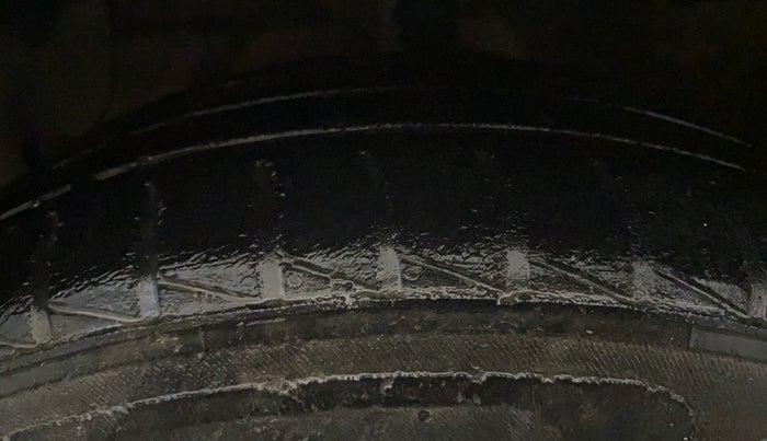 2016 Hyundai Grand i10 1.2 SPORTZ PRIME EDITION VTVT, Petrol, Manual, 68,812 km, Left Front Tyre Tread