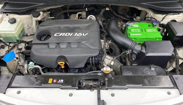 2017 Hyundai Creta SX PLUS AT 1.6 DIESEL, Diesel, Automatic, 1,00,854 km, Open Bonet