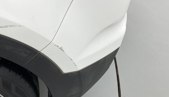 2017 Hyundai Creta SX PLUS AT 1.6 DIESEL, Diesel, Automatic, 1,00,854 km, Rear bumper - Minor scratches