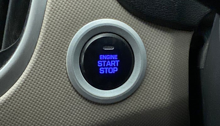 2017 Hyundai Creta SX PLUS AT 1.6 DIESEL, Diesel, Automatic, 1,00,854 km, Keyless Start/ Stop Button