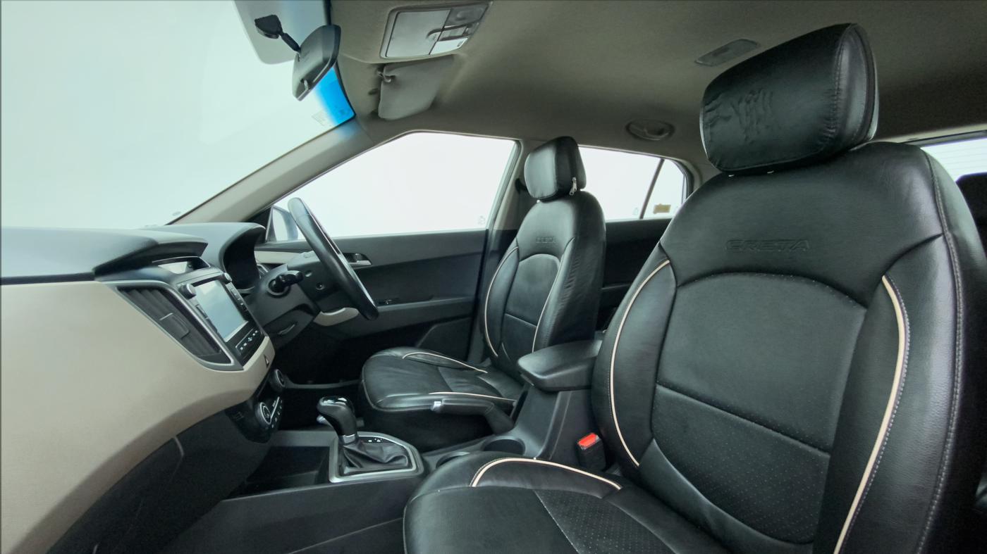 2017 Hyundai Creta SX PLUS AT 1.6 DIESEL, Diesel, Automatic, 1,00,854 km, Right Side Front Door Cabin