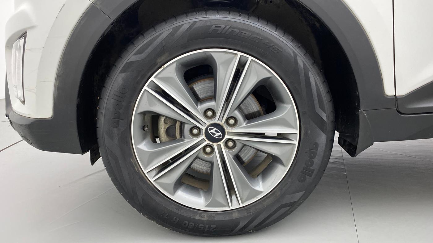 2017 Hyundai Creta SX PLUS AT 1.6 DIESEL, Diesel, Automatic, 1,00,854 km, Left Front Wheel