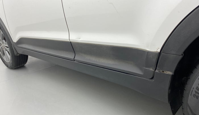 2017 Hyundai Creta SX PLUS AT 1.6 DIESEL, Diesel, Automatic, 1,00,854 km, Left running board - Cladding has minor damage