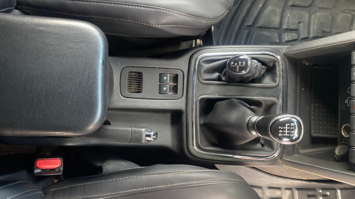 2022 Mahindra Thar LX HT PETROL 4WD MT, Petrol, Manual, 53,306 km, Gear Lever