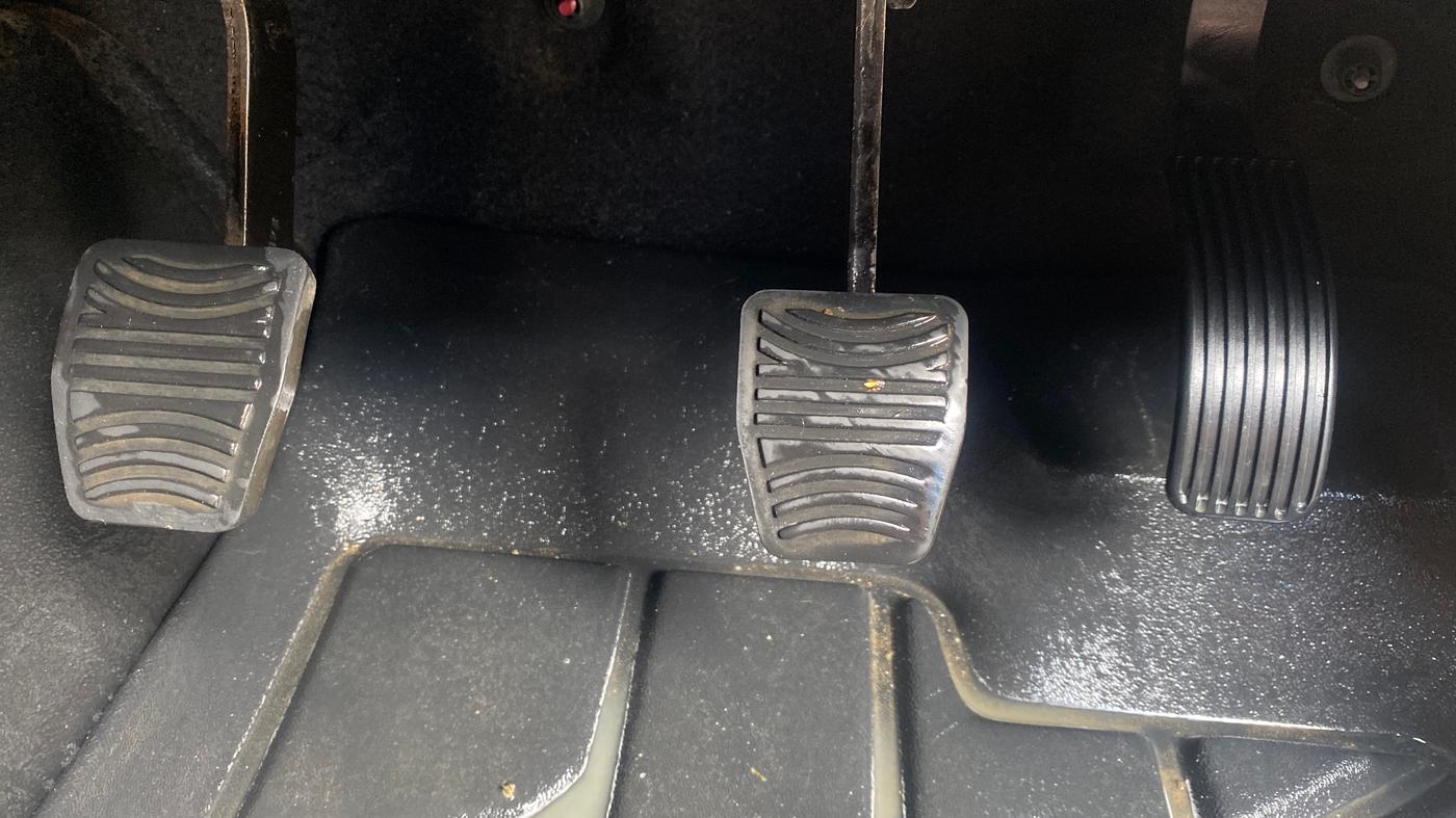 2022 Mahindra Thar LX HT PETROL 4WD MT, Petrol, Manual, 53,306 km, Pedals