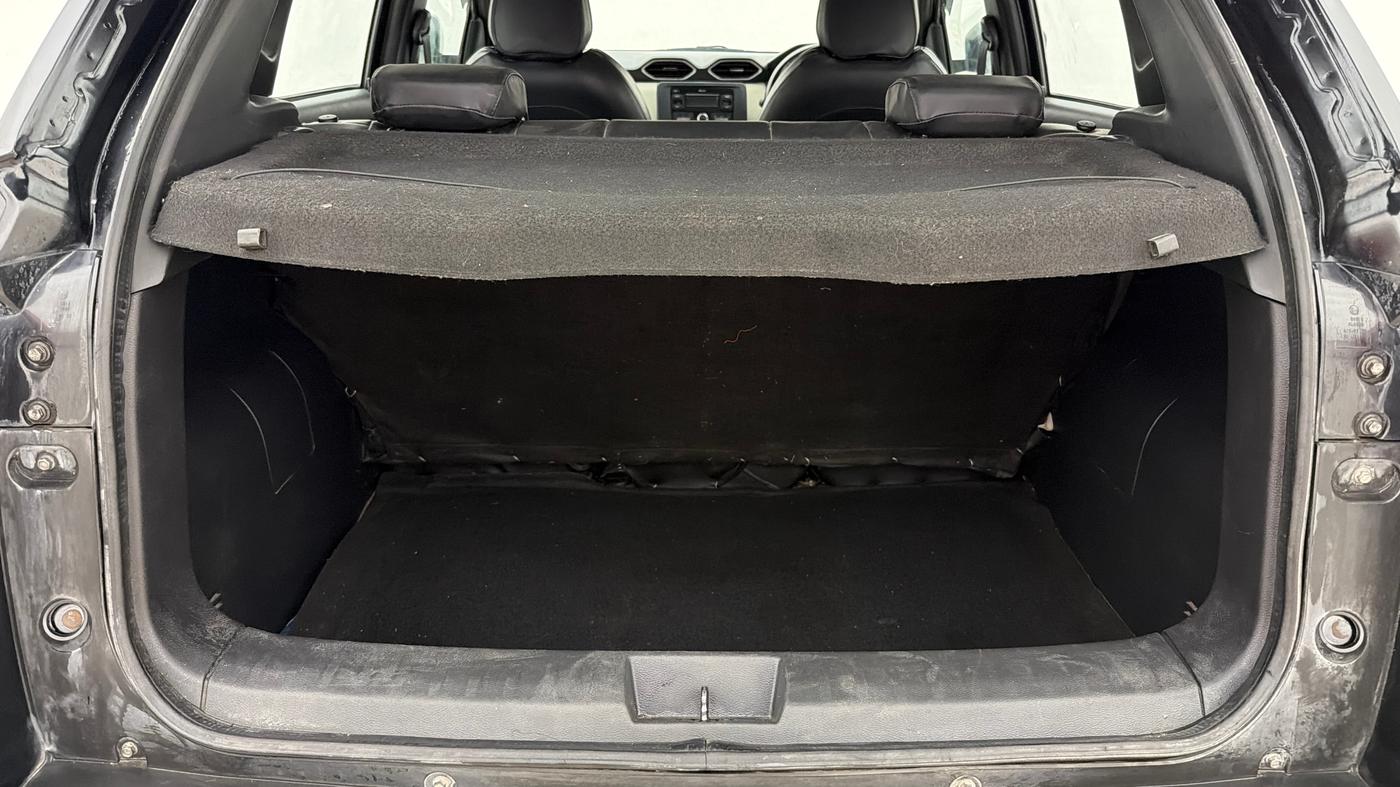 2022 Nissan MAGNITE XL, Petrol, Manual, 1,37,491 km, Boot Inside
