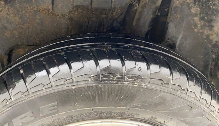 2022 Maruti Swift LXI, Petrol, Manual, 27,338 km, Left Rear Tyre Tread