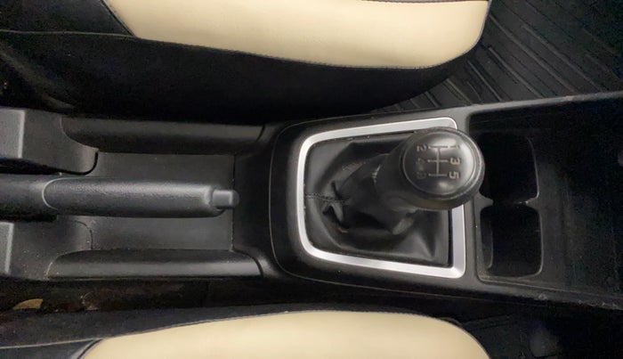 2022 Maruti Swift LXI, Petrol, Manual, 27,338 km, Gear Lever