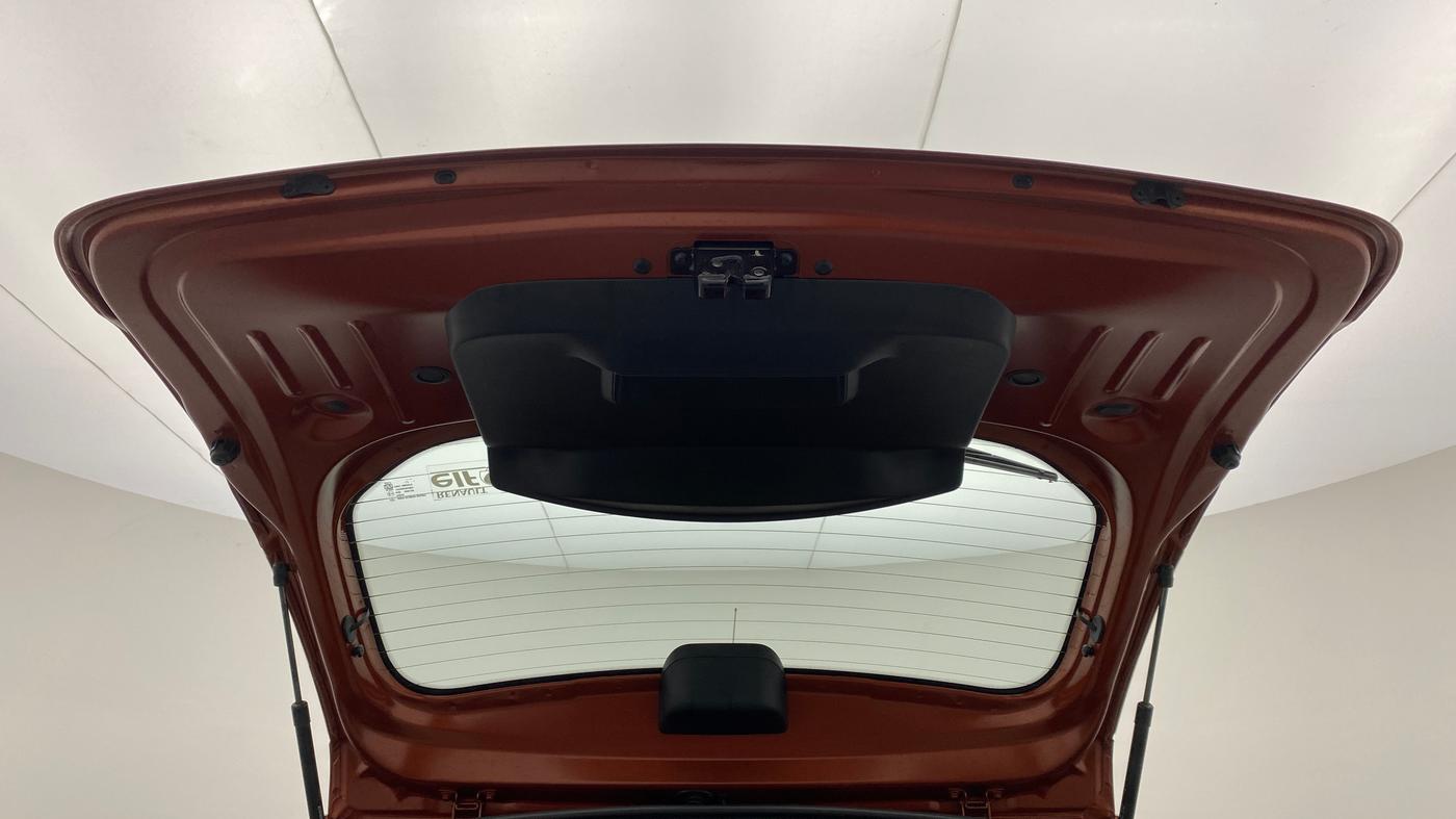 2018 Renault Duster RXS CVT 106 PS, Petrol, Automatic, 35,115 km, Boot Door Open