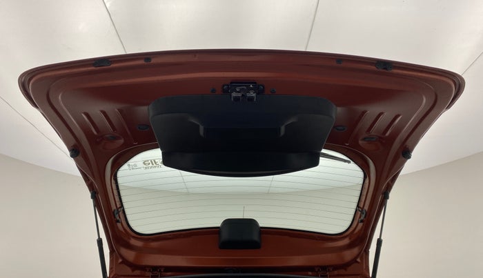 2018 Renault Duster RXS CVT 106 PS, Petrol, Automatic, 35,115 km, Boot Door Open