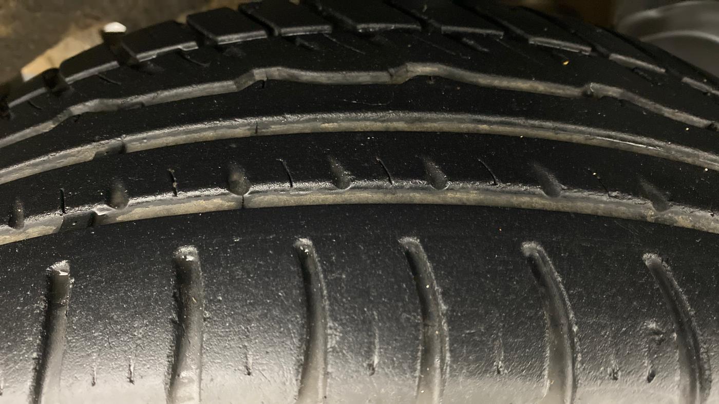 2018 Renault Duster RXS CVT 106 PS, Petrol, Automatic, 35,115 km, Left Rear Tyre Tread
