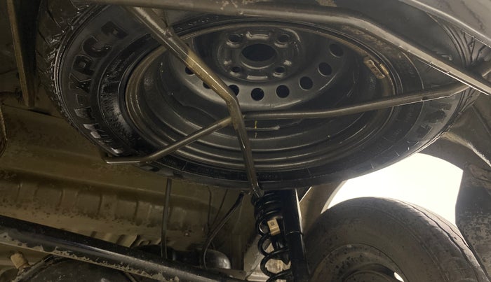 2024 Maruti Eeco 5 STR AC, Petrol, Manual, 35,452 km, Spare Tyre