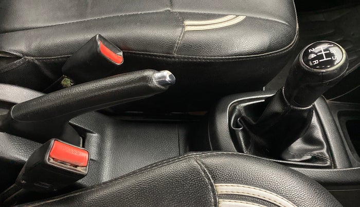 2015 Maruti Swift ZXI D, Petrol, Manual, 98,096 km, Gear Lever