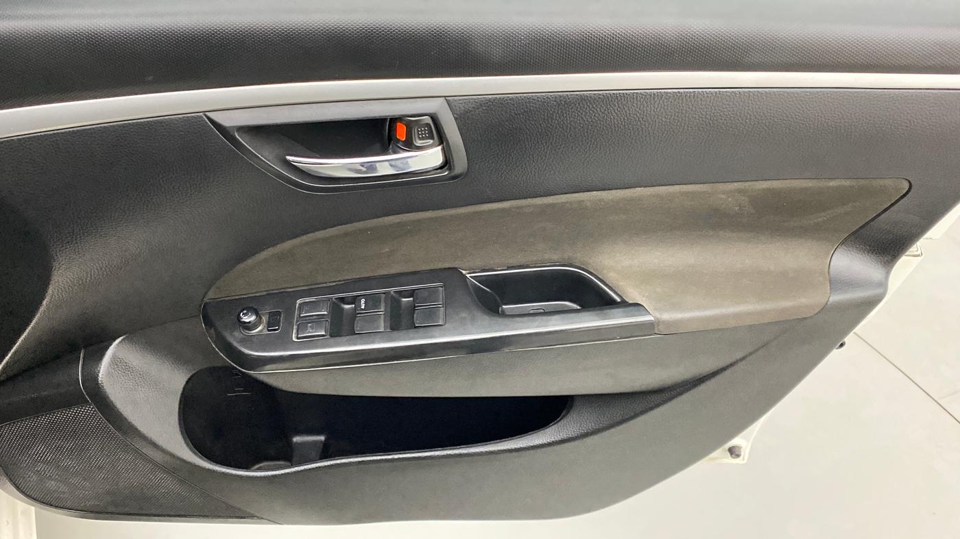 2015 Maruti Swift ZXI D, Petrol, Manual, 98,096 km, Driver Side Door Panels Control