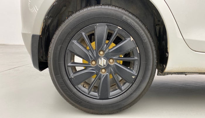 2015 Maruti Swift ZXI D, Petrol, Manual, 98,096 km, Right Rear Wheel